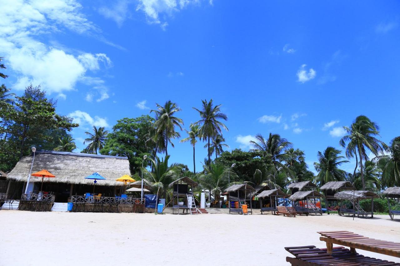 Coconut Beach Lodge Trincomalee Extérieur photo