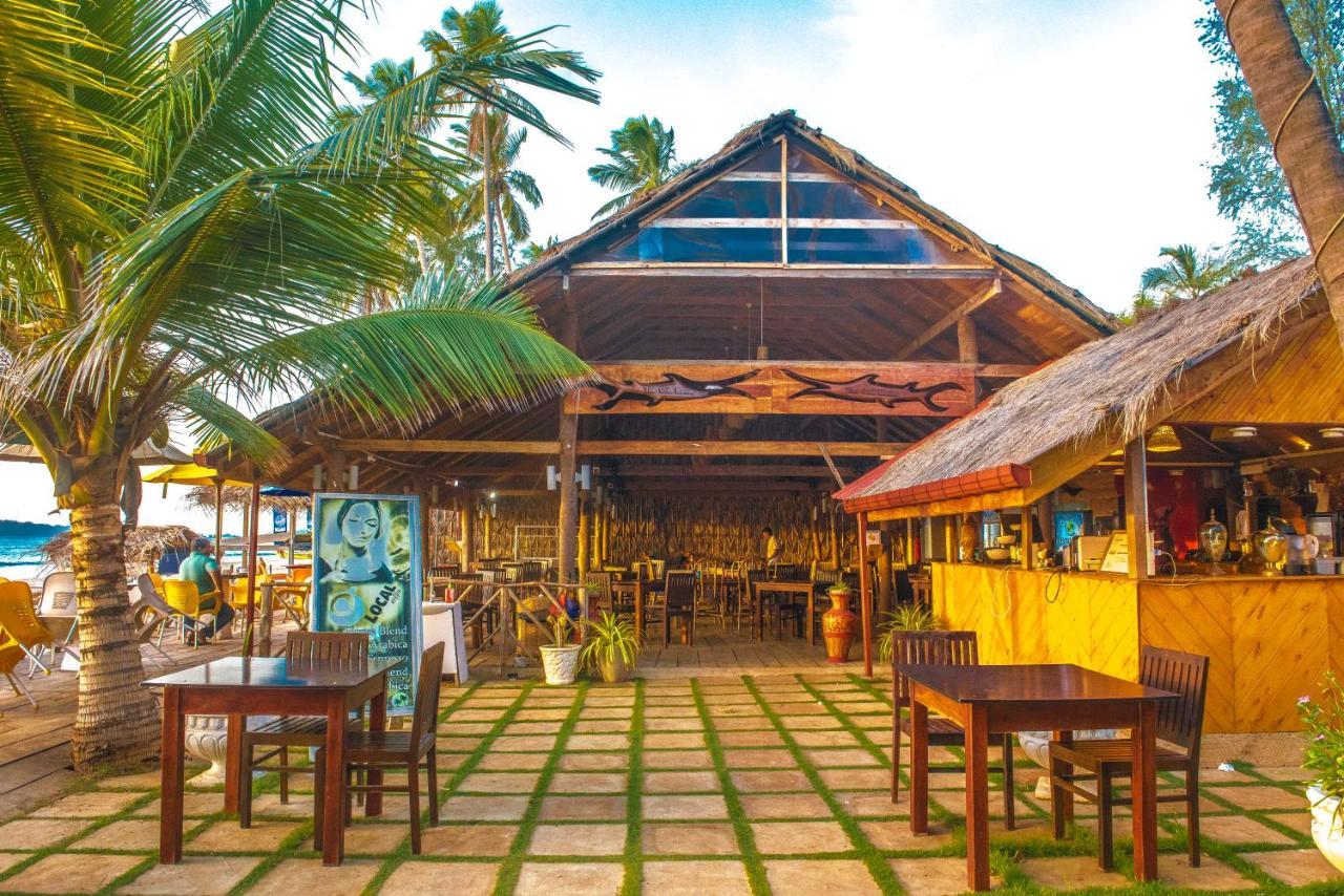 Coconut Beach Lodge Trincomalee Extérieur photo