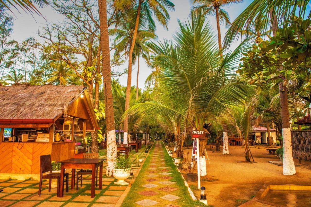 Coconut Beach Lodge Trincomalee Extérieur photo