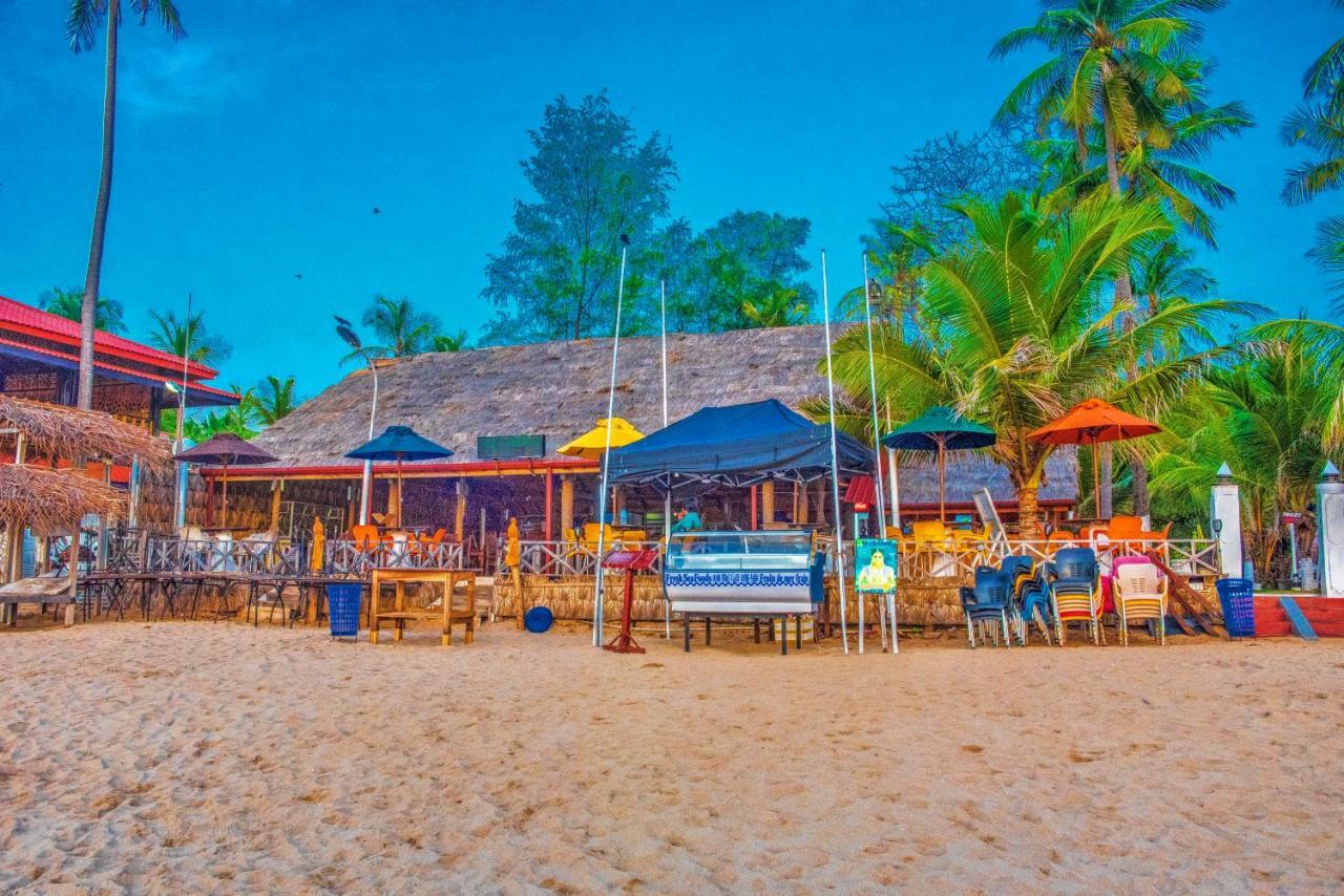 Coconut Beach Lodge Trincomalee Extérieur photo